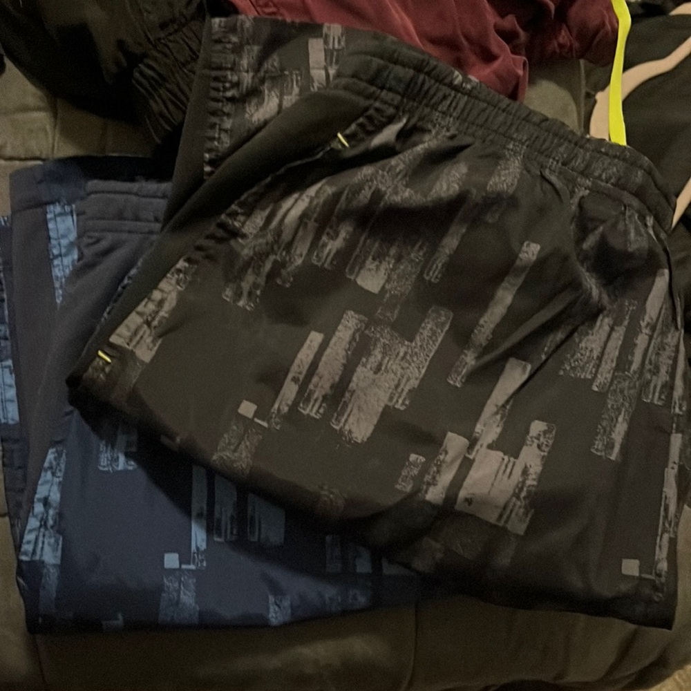 2 pr Men’s Running shorts- 2 Roadrunner w/ compression liner